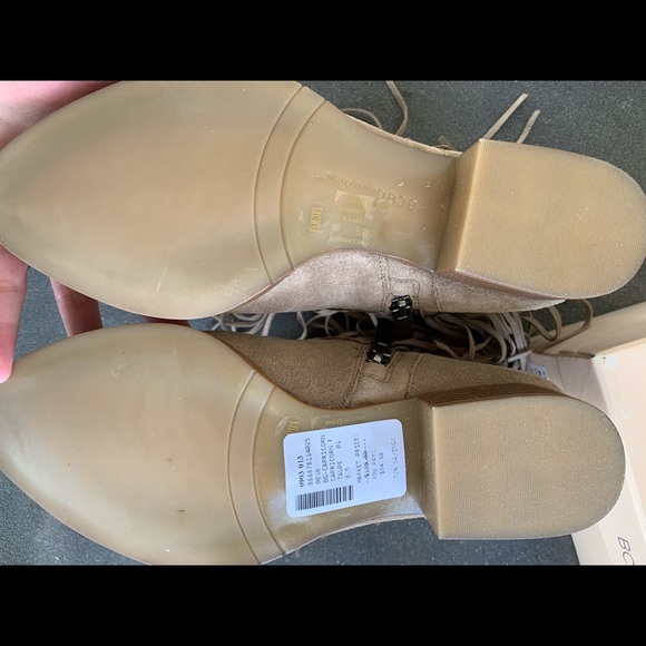 Never worn only tried on - Picture 3 of 6